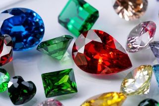 Kvíz: Rubín, safír i diamant. Každý by chtěl drahé kameny, ale málokdo je pozná